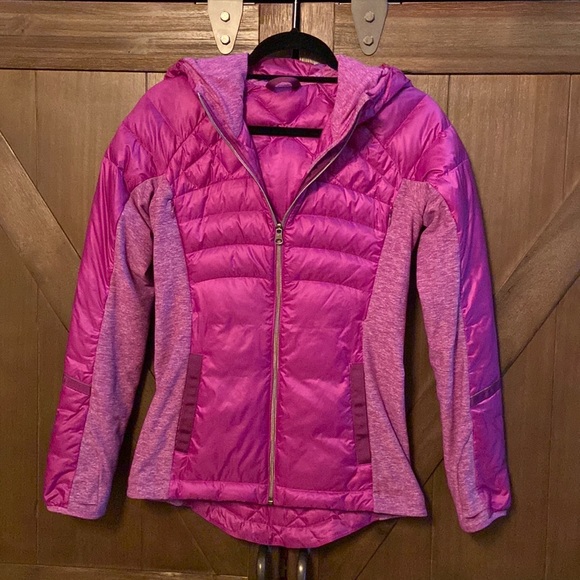 Lululemon🍋Down For A Run Jacket - Picture 2 of 6